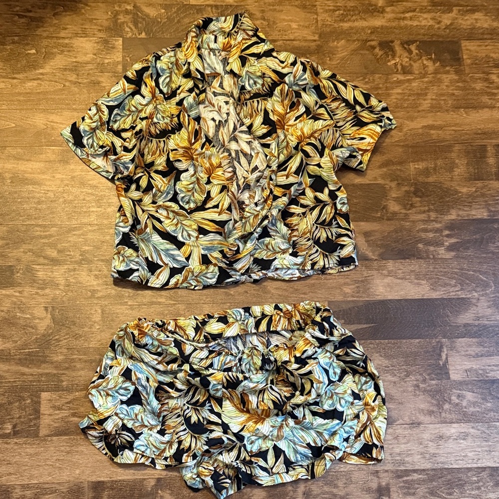 Tropical Leaf Print Shirt and Shorts Set